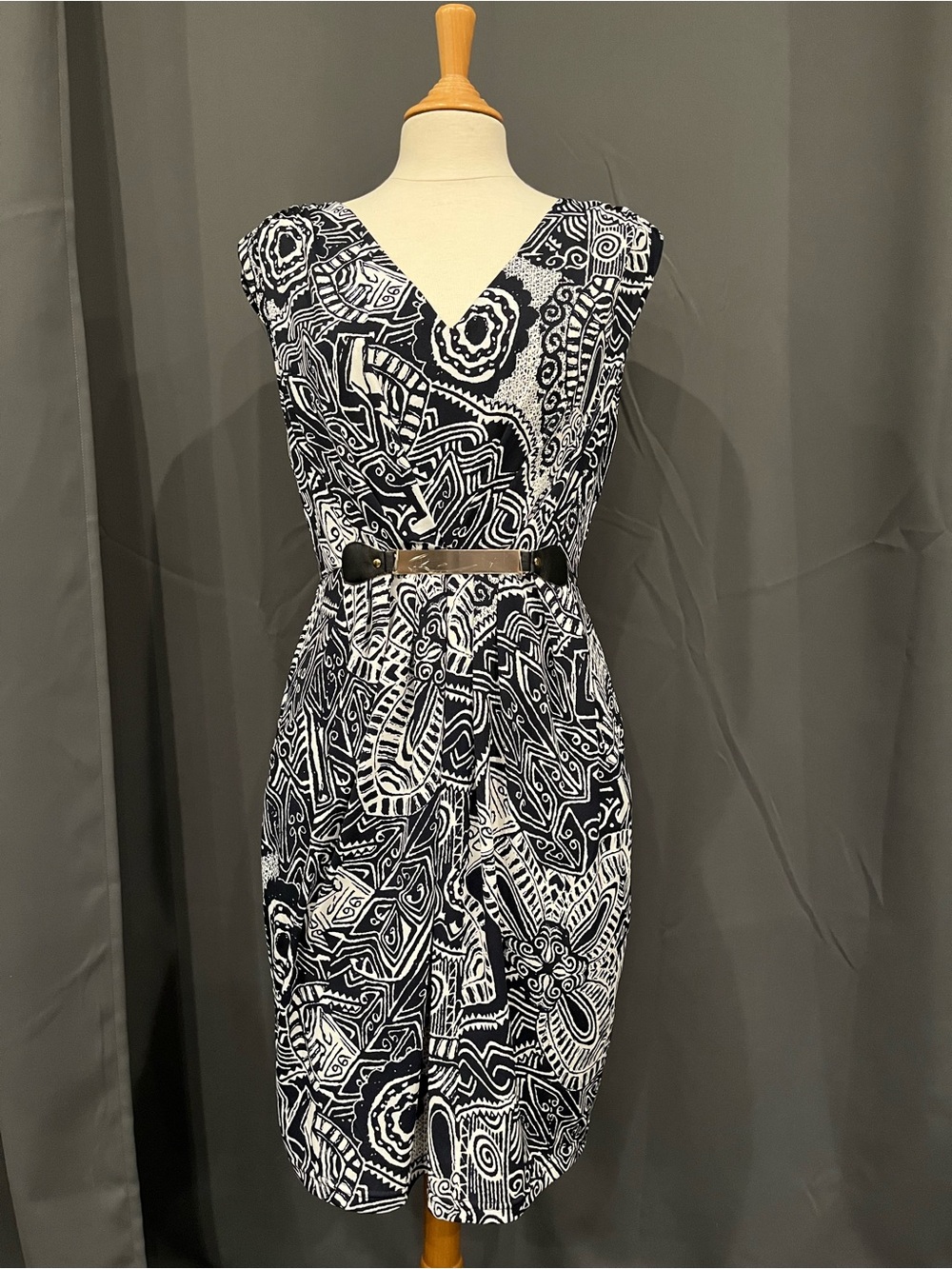 Mela‎ London Size L Monochrome Abstract Print Faux-Wrap Sleeveless Dress.